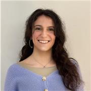 Chica de 25 años con titulación EGA (Euskera) y Advanced de Inglés ofrece clases particulares a domicilio de cualquier asignatura